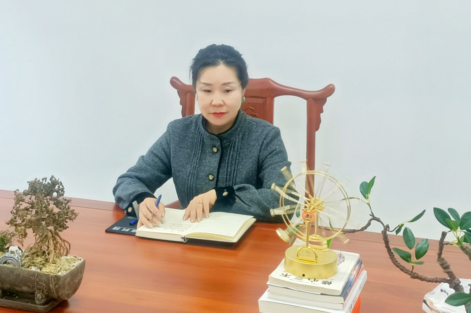 �������Ȱ�������������������Ů��������6165cc��ɳ��վ����Ӫ��˾���